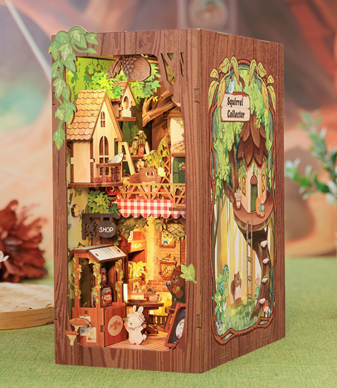 SQUIRREL COLLECTOR BOOK NOOK