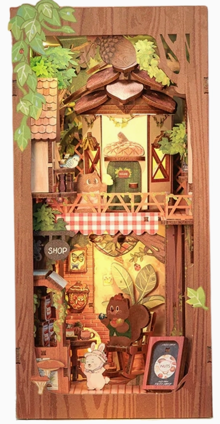 SQUIRREL COLLECTOR BOOK NOOK