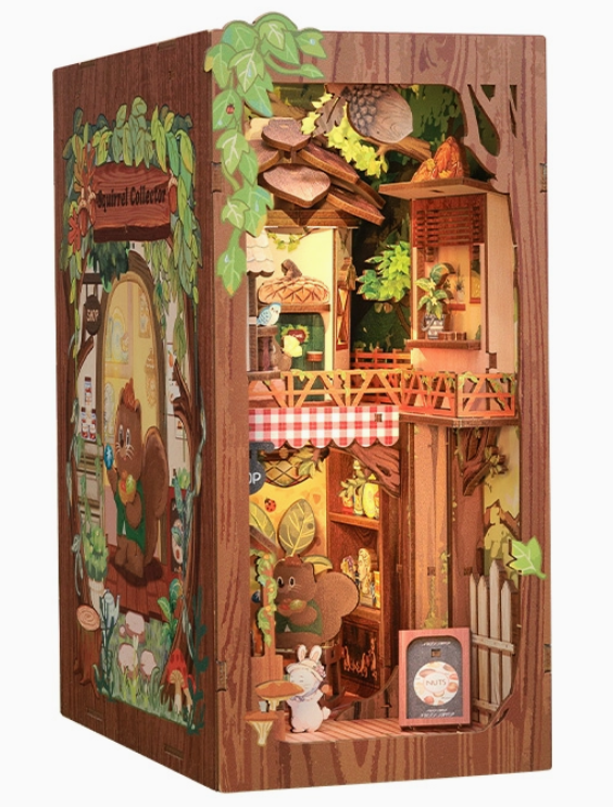 SQUIRREL COLLECTOR BOOK NOOK