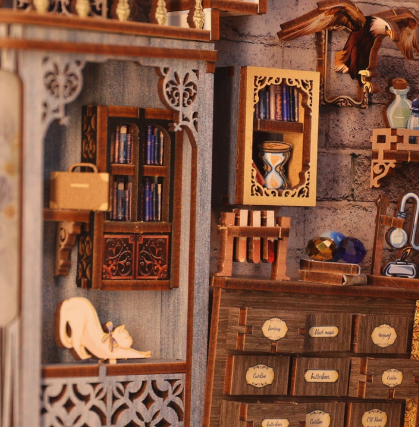 NEBULA COMMON ROOM BOOK NOOK