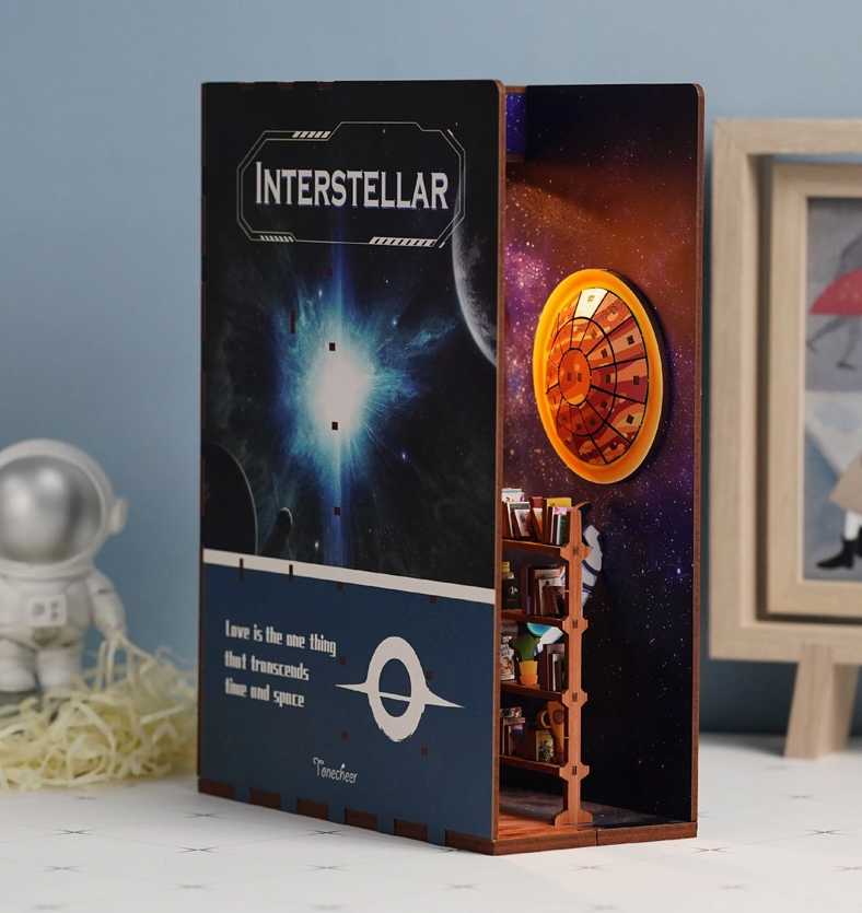 INTERSTELLAR BOOK NOOK KIT